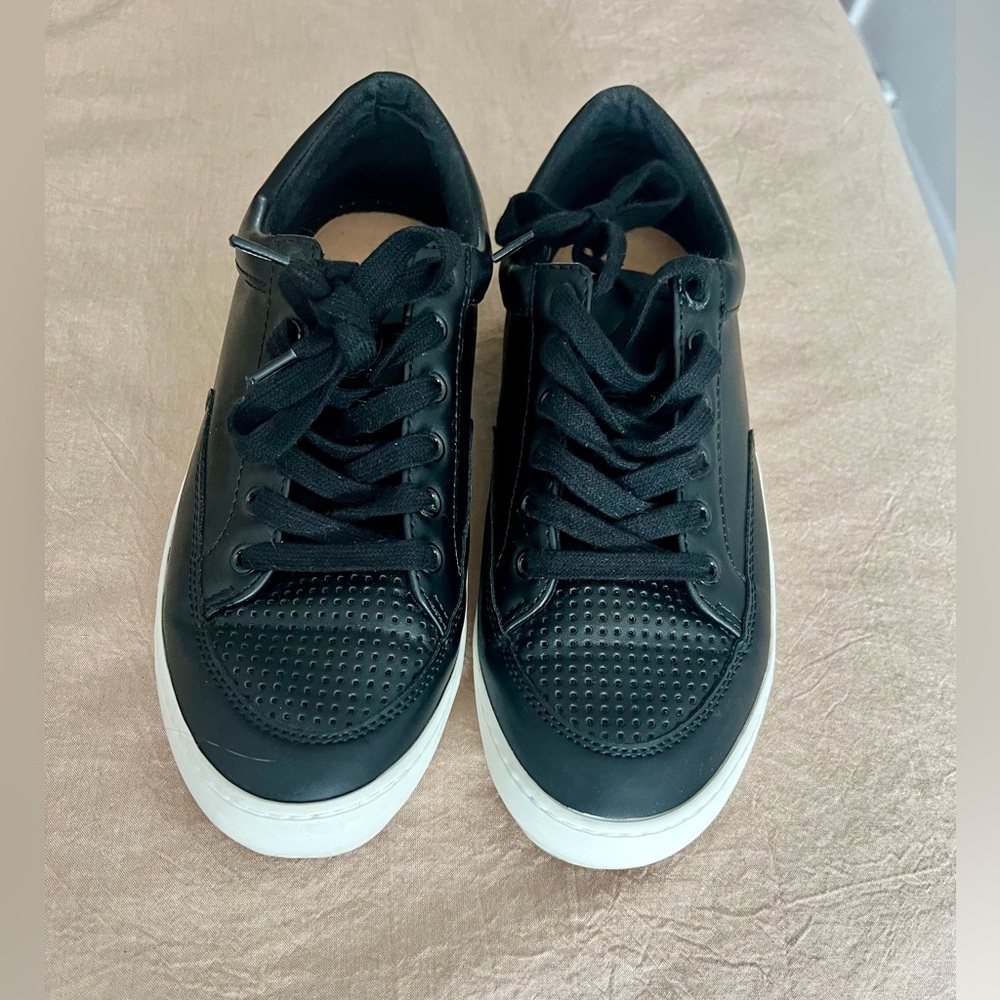 Banana Republic Leather Fashion Sneakers, Sz 8.5